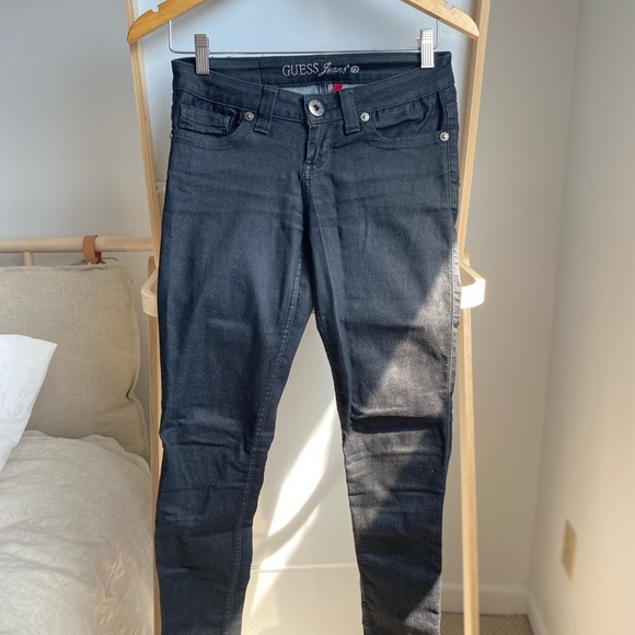 Guess - Power Skinny Jeans - Picture 2 of 5